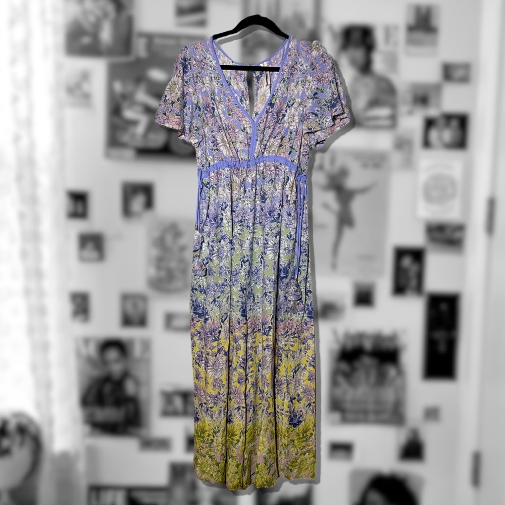 ANTHROPOLOGIE- Unique Flowy Floral Jumpsuit🦚